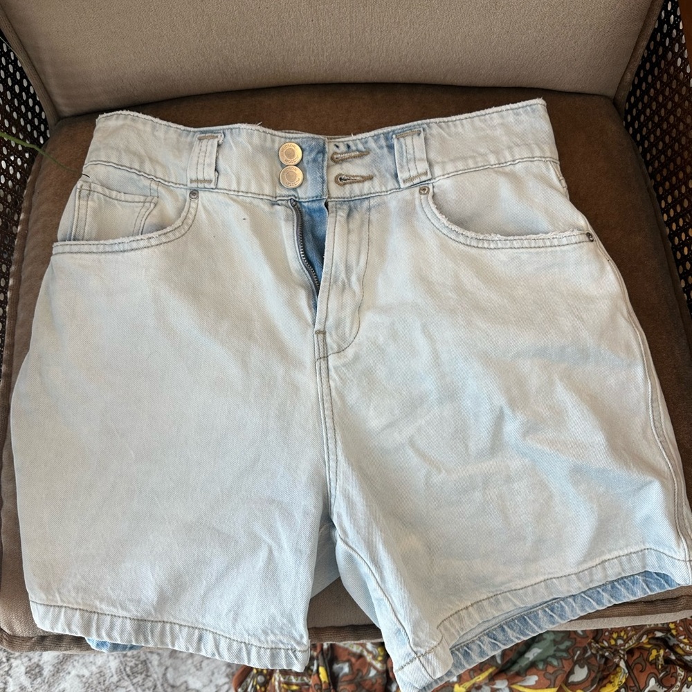 Hudson Jeans Light Wash Women's Jean Shorts